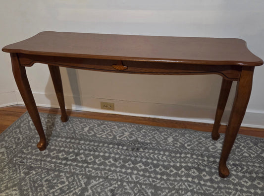 Vintage Style Sofa Table with Cabriole Legs